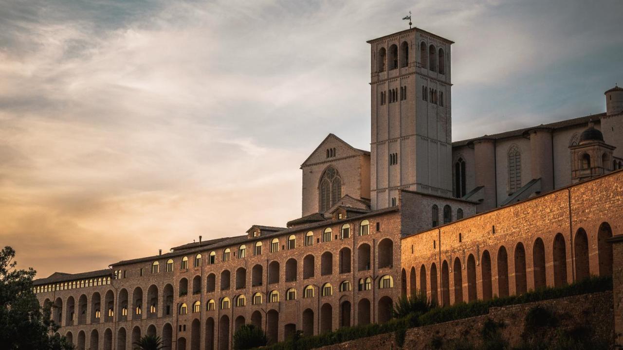 Ogni Finestra E Un Quadro - Appartamento Ad Asís Exterior foto