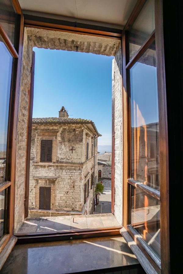 Ogni Finestra E Un Quadro - Appartamento Ad Asís Exterior foto