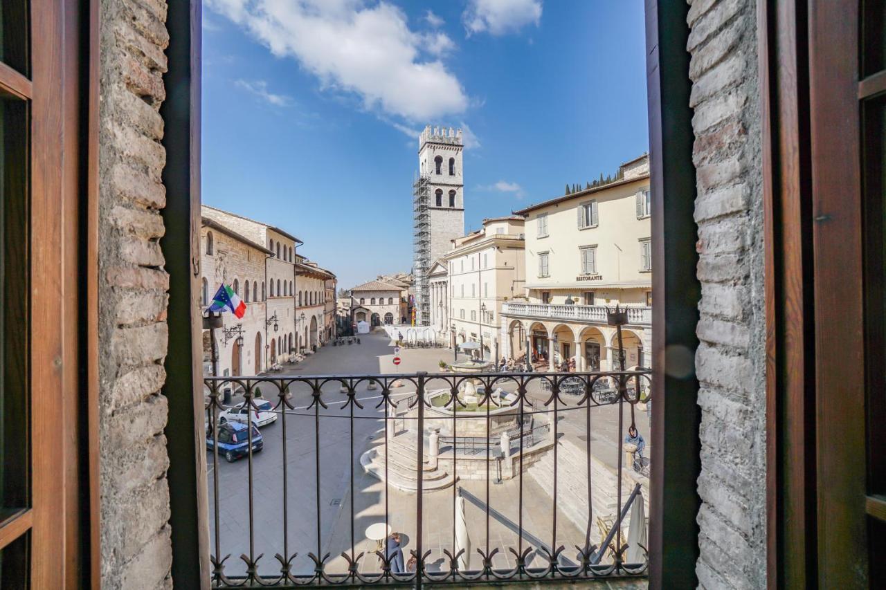 Ogni Finestra E Un Quadro - Appartamento Ad Asís Exterior foto
