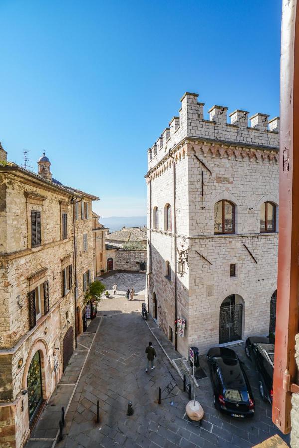 Ogni Finestra E Un Quadro - Appartamento Ad Asís Exterior foto